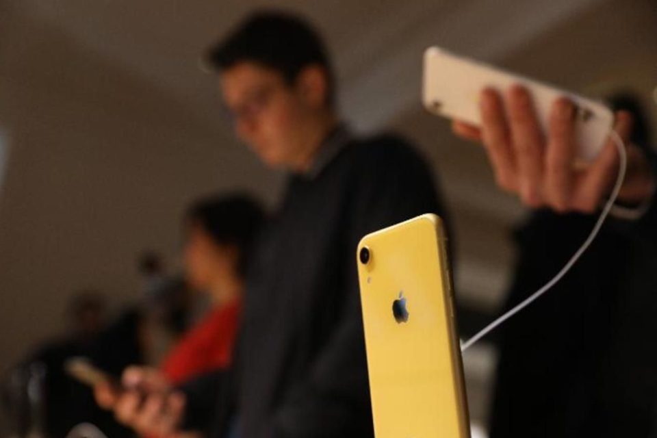 Apple iPhone__02
